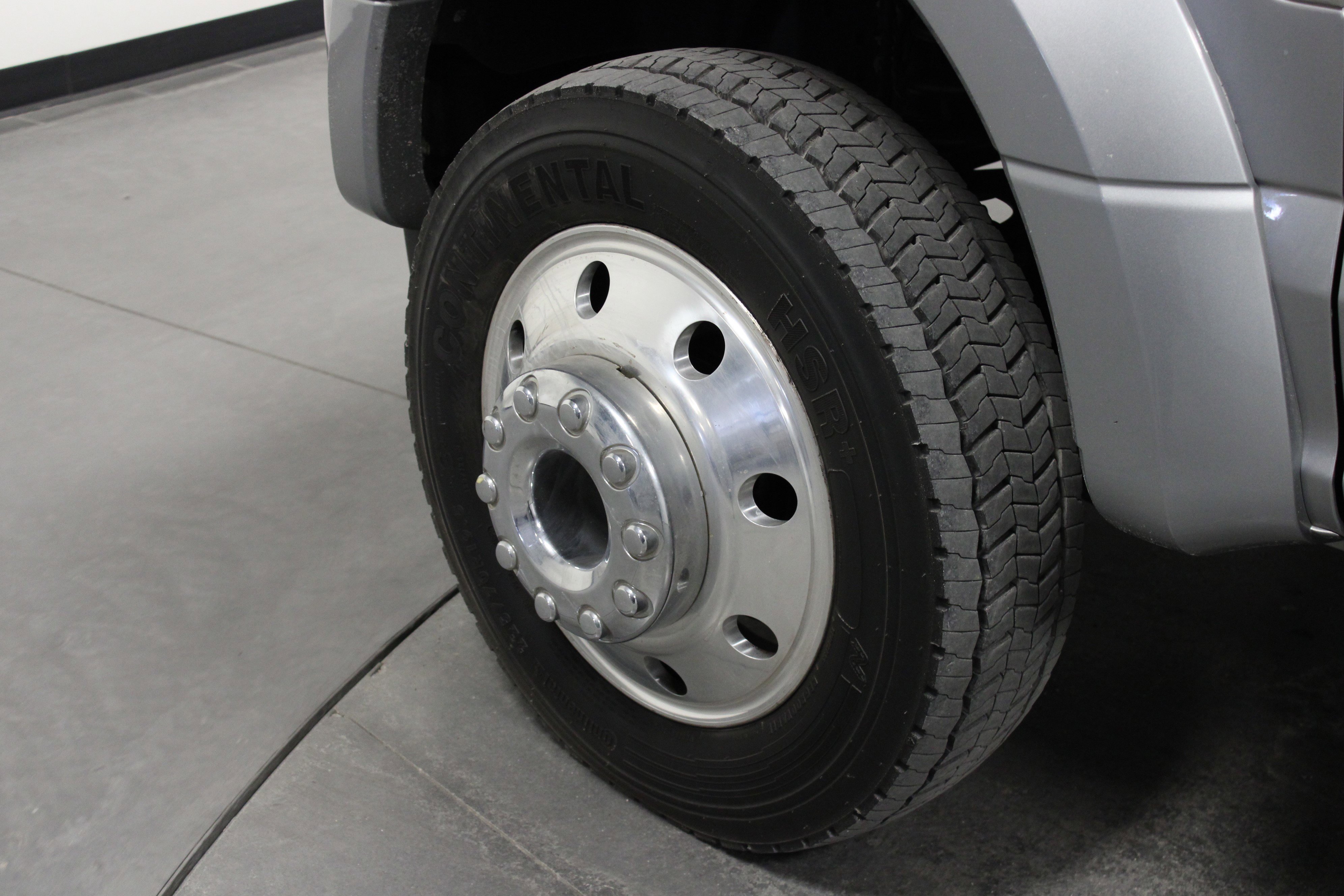 Used 2020 Ford F450 Platinum w/ FX4 Off-Road Package AWD/4WD image 10