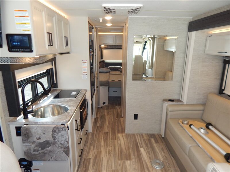 Used 2022 Ford E-350 and Econoline 350 Super Duty w/ A/C Prep Package RWD image 40