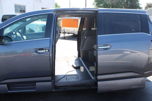 Used 2014 Honda Odyssey Touring Elite image 14