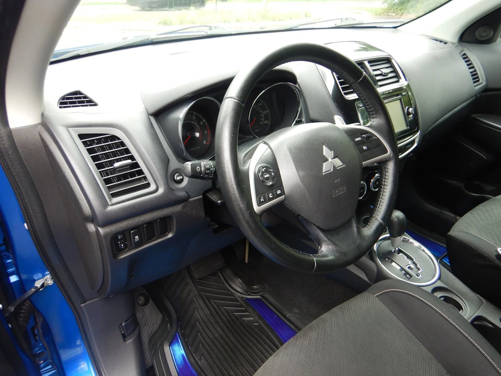 Used 2015 Mitsubishi Outlander Sport SE FWD image 12