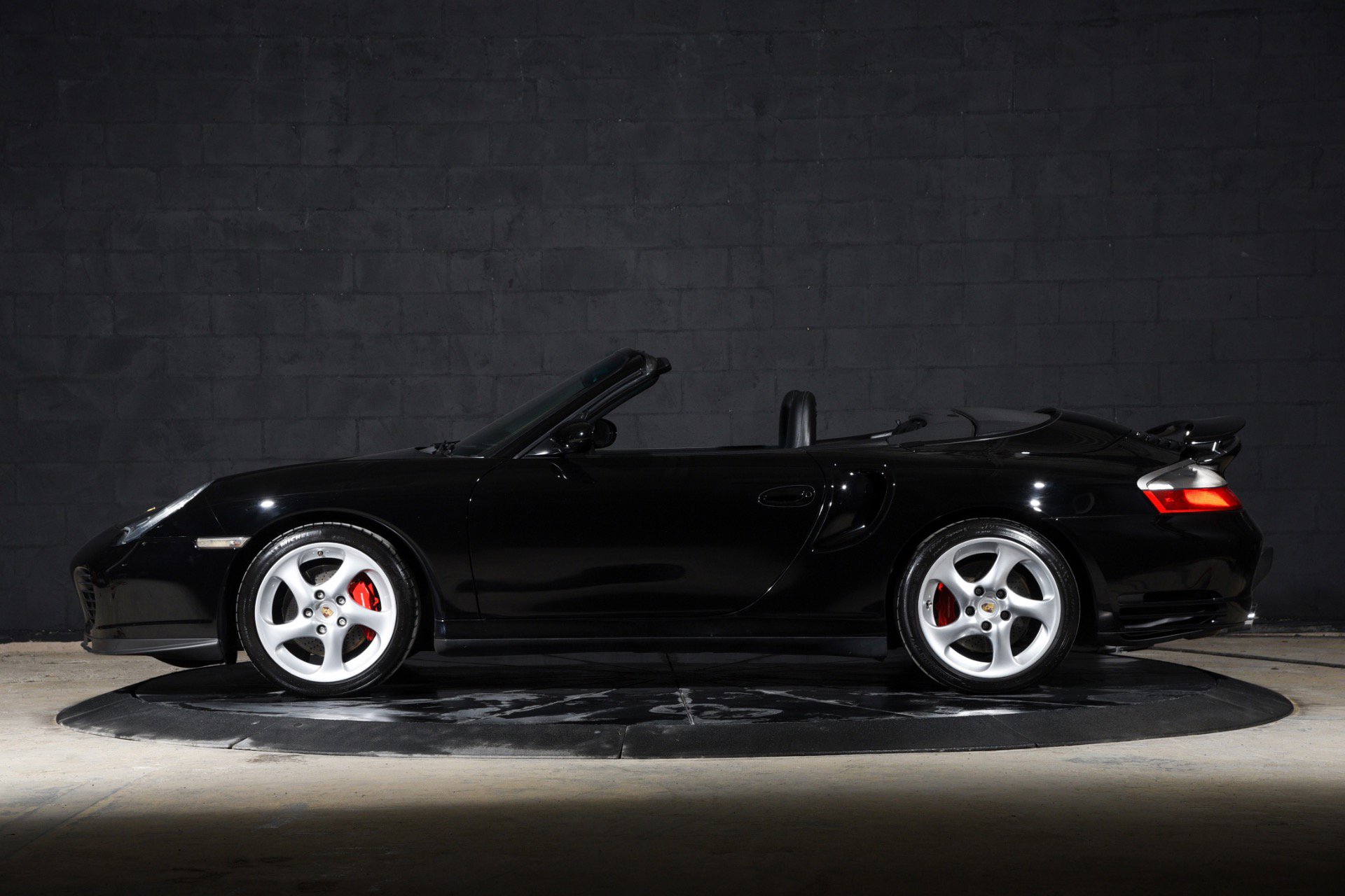 Used 2004 Porsche 911 Turbo AWD/4WD image 27