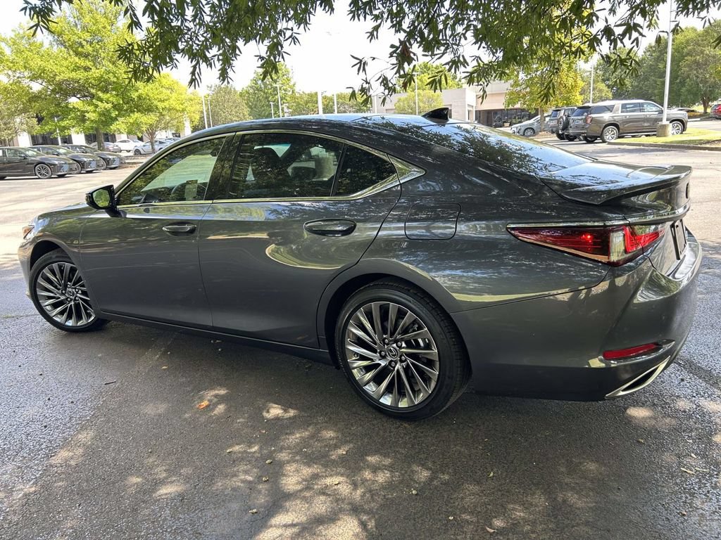 Used 2025 Lexus ES 350 Ultra Luxury FWD image 4