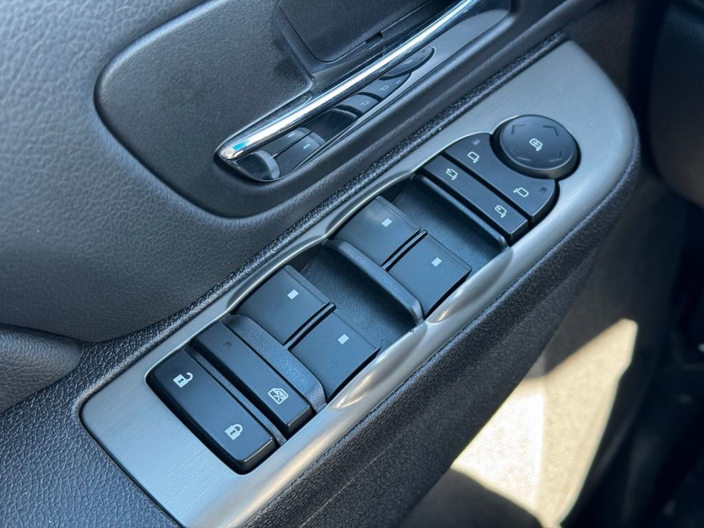 Used 2012 Chevrolet Avalanche LT image 28