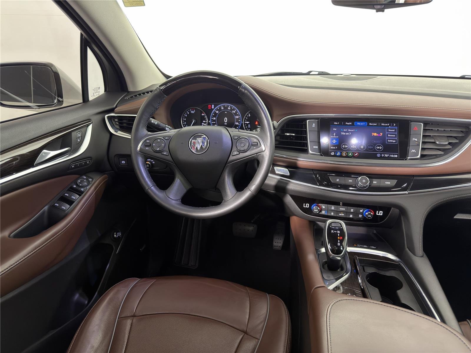 Used 2021 Buick Enclave Avenir w/ Avenir Technology Package FWD image 24