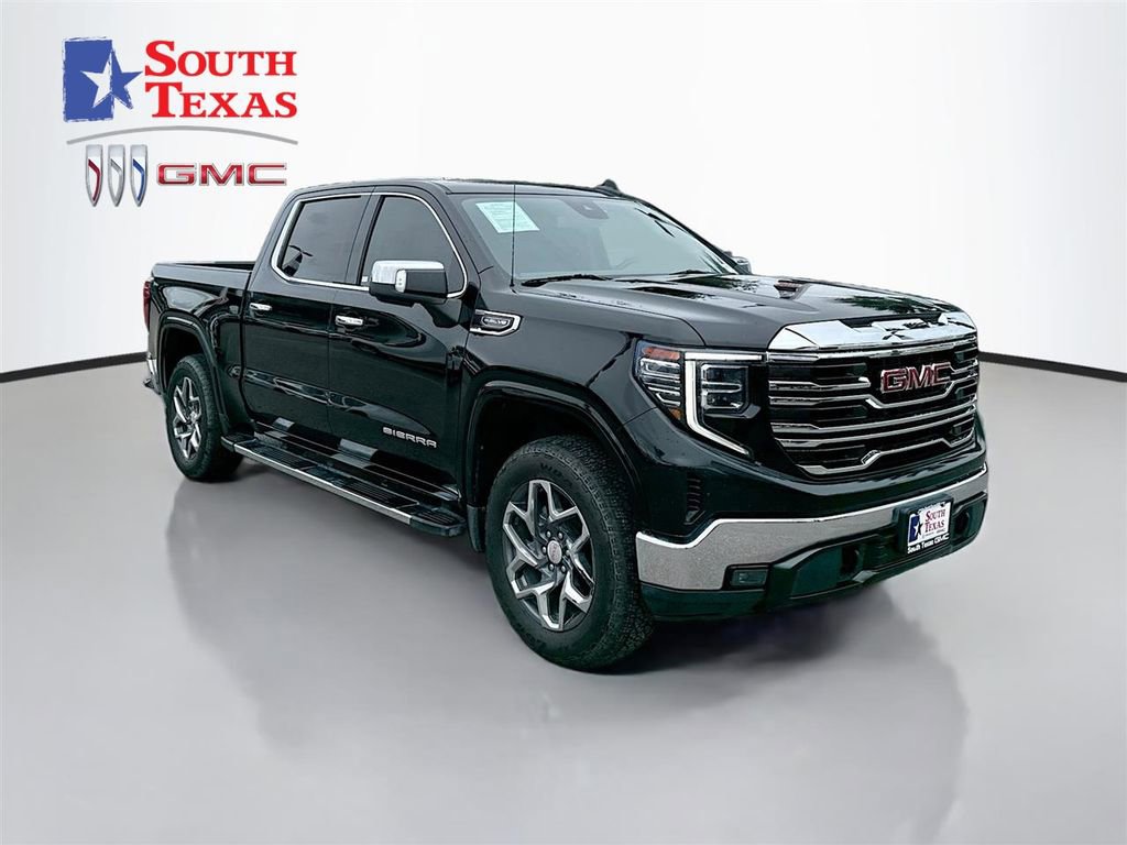 Used 2022 GMC Sierra 1500 SLT image 1