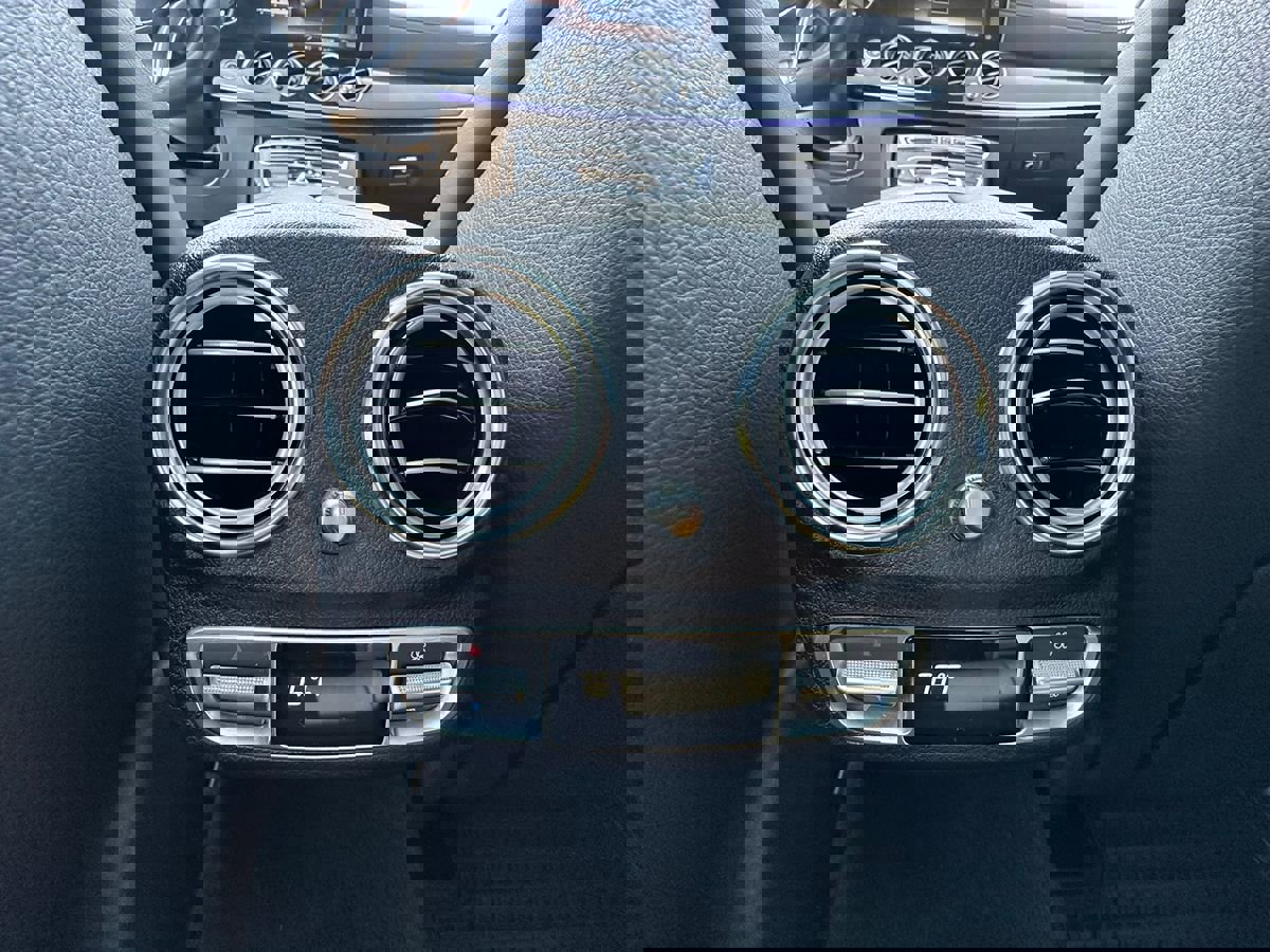 Used 2018 Mercedes-Benz E 63 AMG S image 32