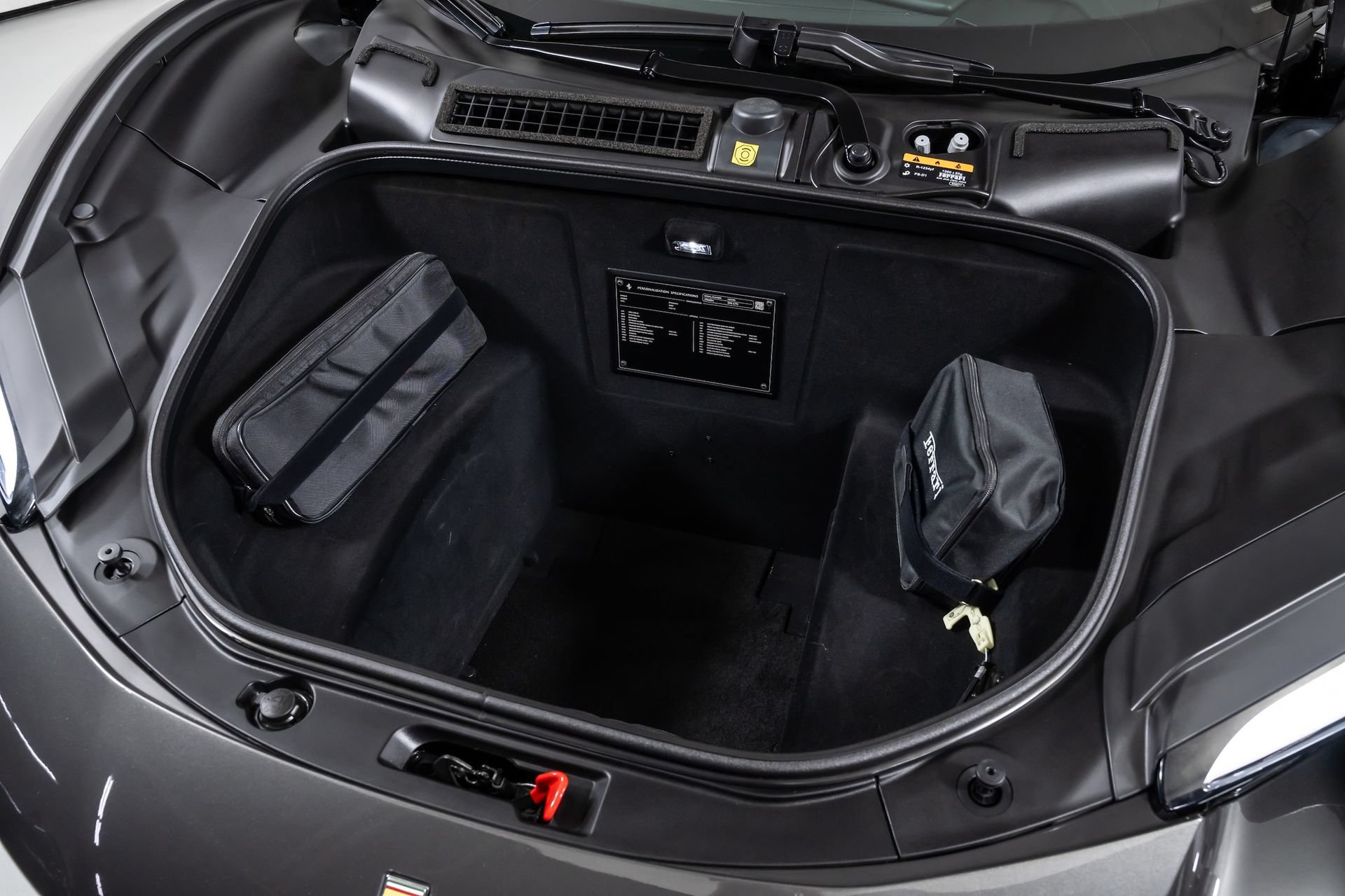 Used 2023 Ferrari 296 GTS RWD image 9