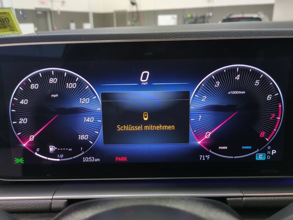 Used 2025 Mercedes-Benz GLE 350 4MATIC image 8
