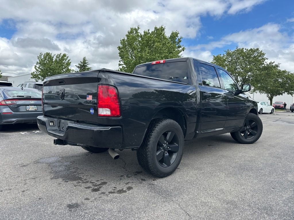 Used 2018 RAM 1500 Express w/ Black Ram 1500 Express Group AWD/4WD image 11