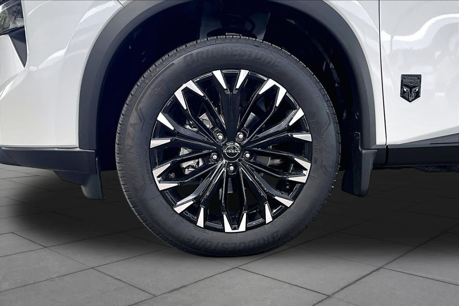 New 2026 Nissan Rogue Dark Armor FWD image 9
