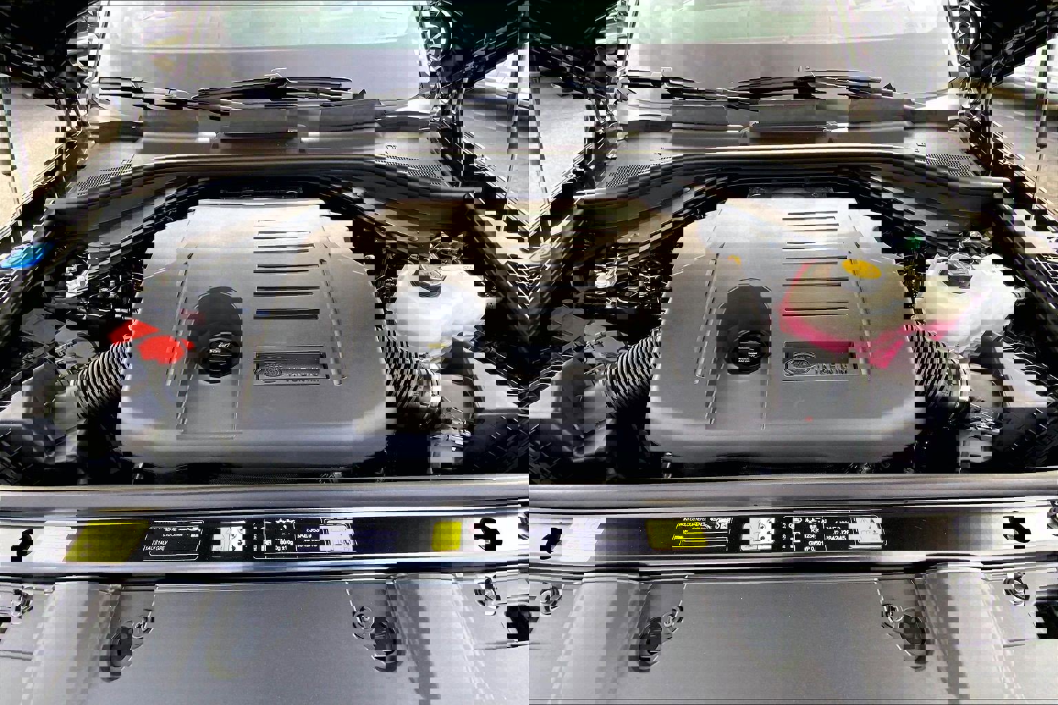 New 2026 Land Rover Range Rover SE image 13