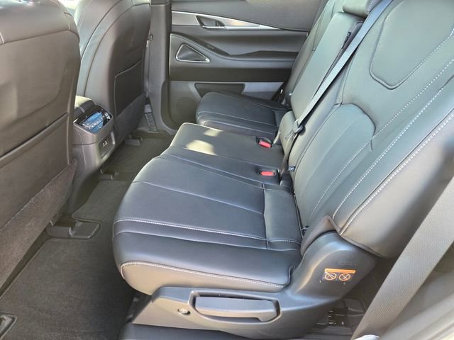 Certified 2025 INFINITI QX60 Luxe w/ Black Edition image 14