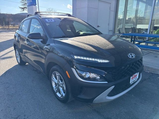 Used 2022 Hyundai Kona SEL image 3
