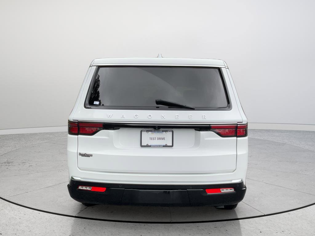 Used 2023 Jeep Wagoneer L Series II RWD image 8