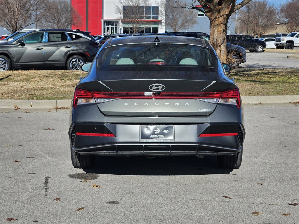 New 2025 Hyundai Elantra Limited image 7