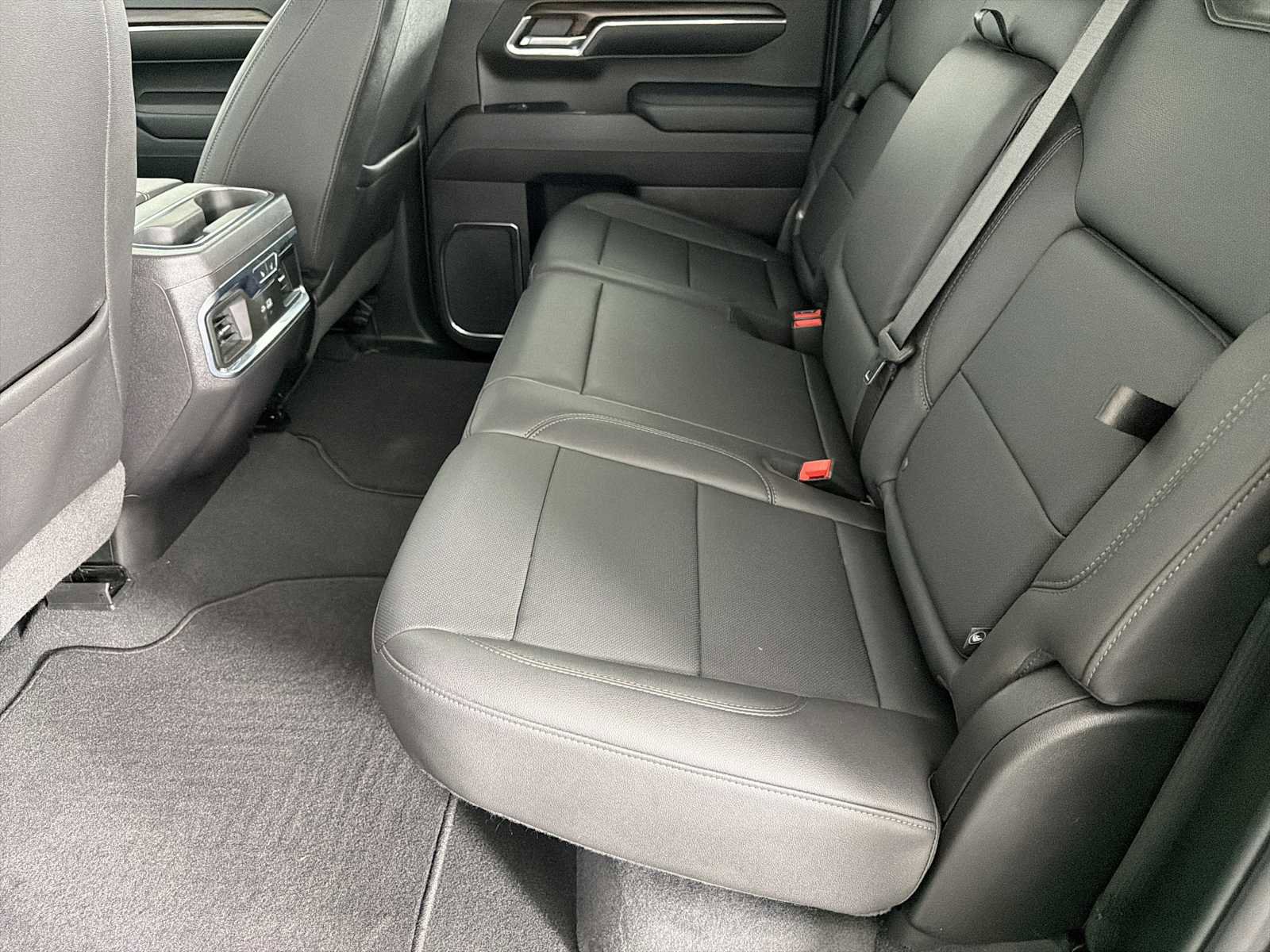 Certified 2024 GMC Sierra 1500 SLT w/ SLT Premium Plus Package image 18