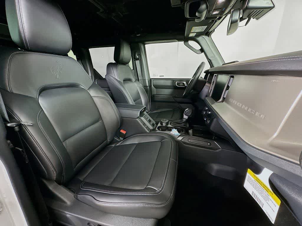 New 2026 Ford Bronco Outer Banks AWD/4WD image 15