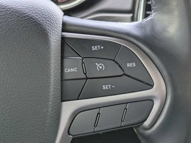 Certified 2022 Jeep Grand Cherokee Laredo X RWD image 30