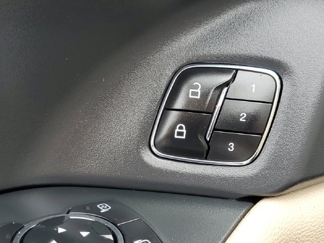 Used 2024 Ford Expedition Limited AWD/4WD image 30