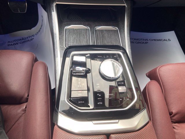 Certified 2023 BMW 760i xDrive w/ Parking Assistance Package AWD/4WD image 13
