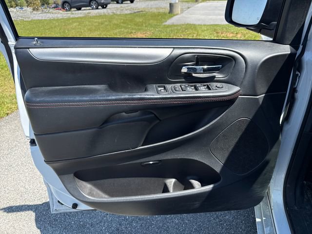 Used 2019 Dodge Grand Caravan GT FWD image 23