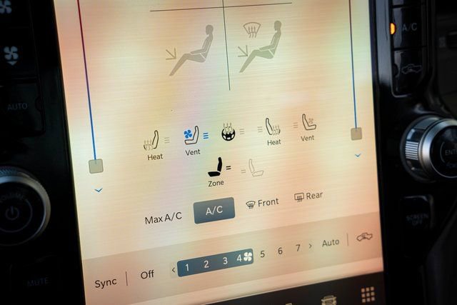 Used 2025 RAM 1500 Laramie image 25