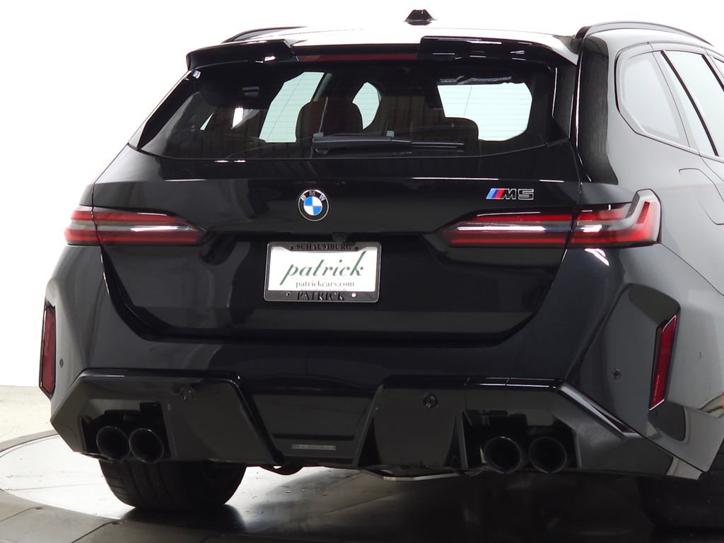 Used 2026 BMW M5 Touring AWD/4WD image 10