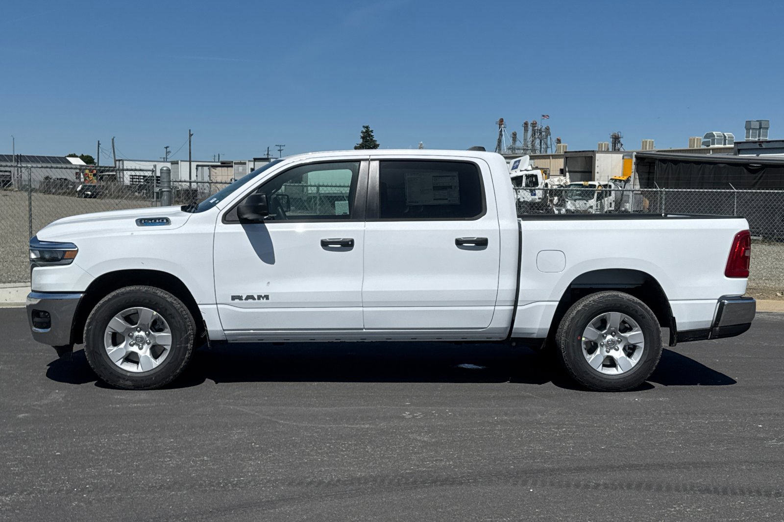 New 2026 RAM 1500 2WD Crew Cab image 6