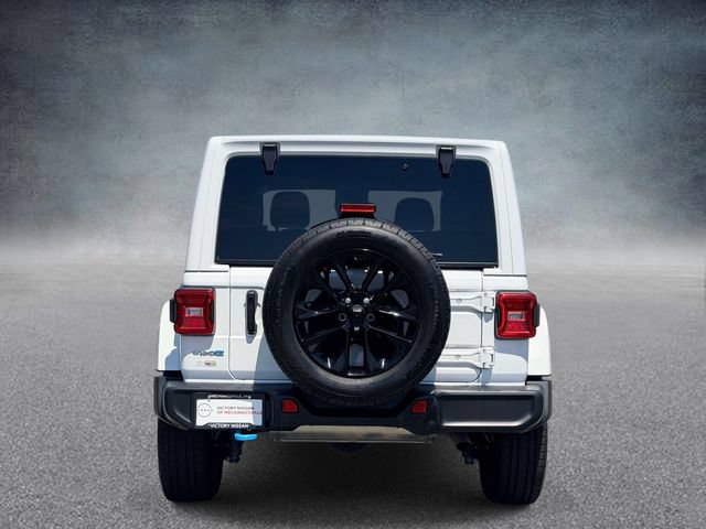 Used 2024 Jeep Wrangler Unlimited Sahara AWD/4WD image 3
