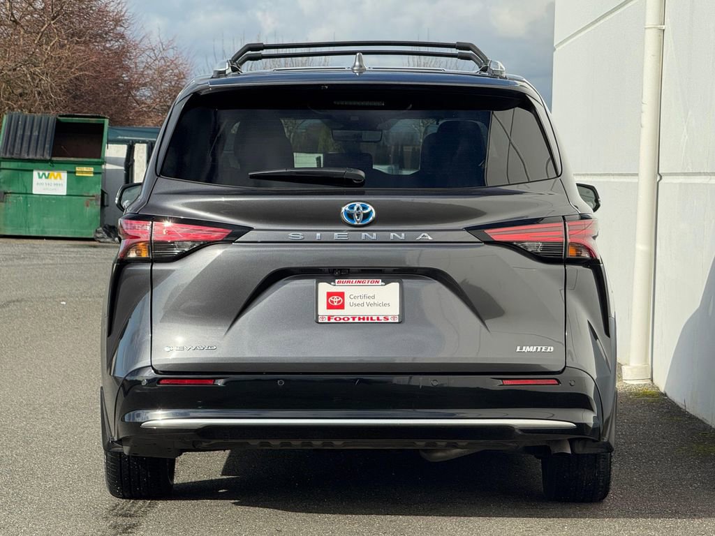Certified 2025 Toyota Sienna Limited AWD/4WD image 6
