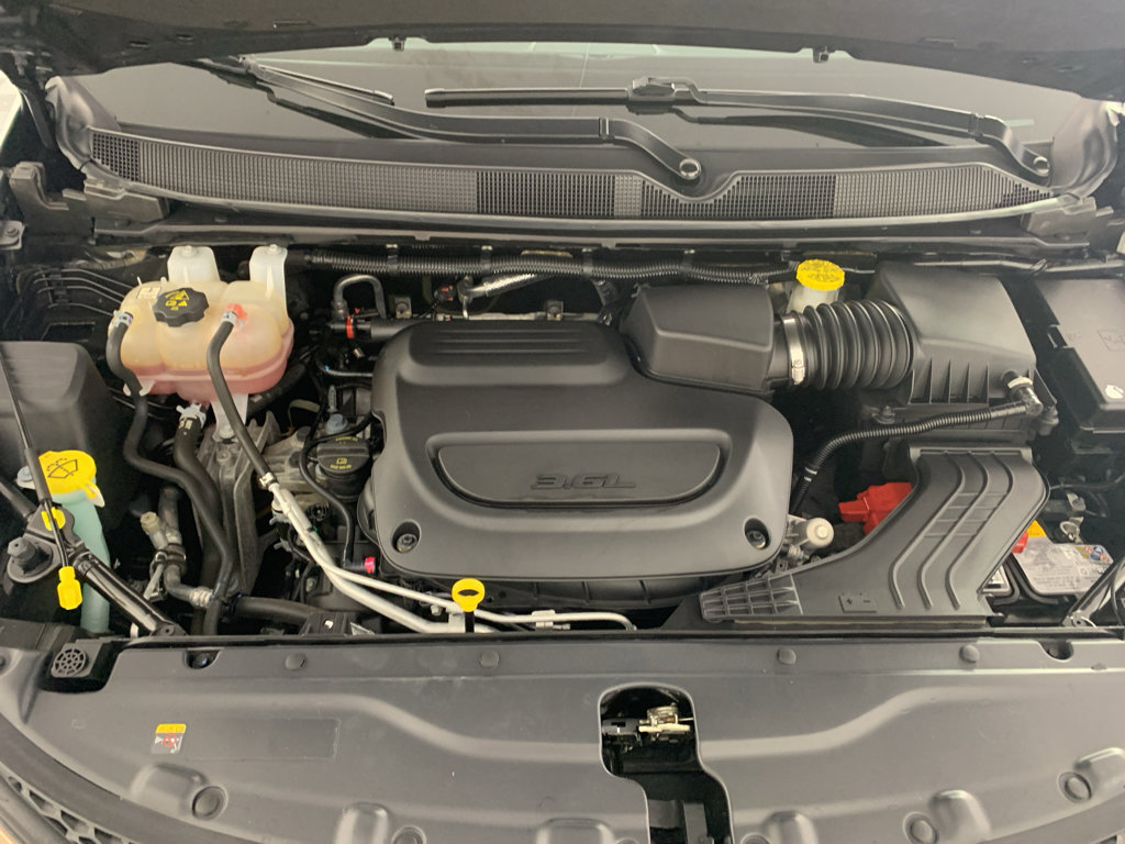 Used 2023 Chrysler Voyager LX FWD image 11