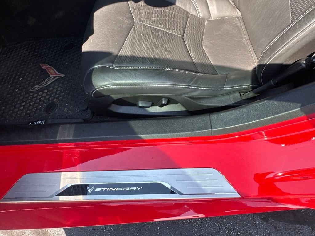 Used 2020 Chevrolet Corvette Stingray Coupe w/ 1LT RWD image 18