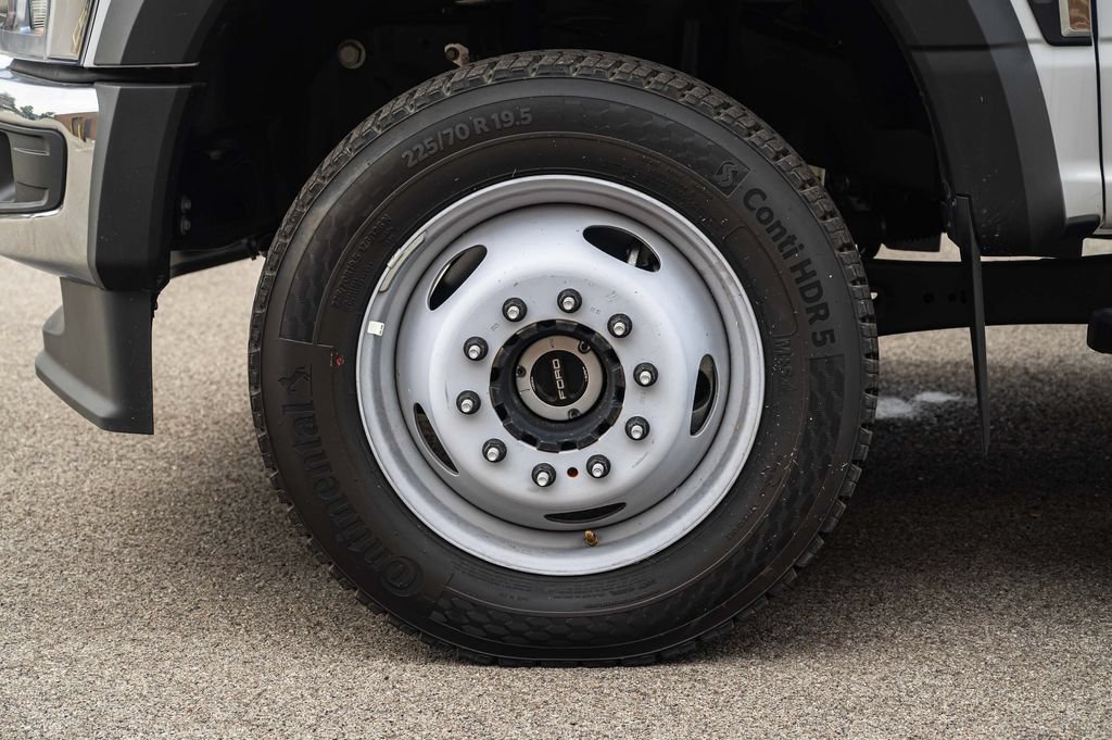 New 2026 Ford F550 4x4 Regular Cab Super Duty image 13
