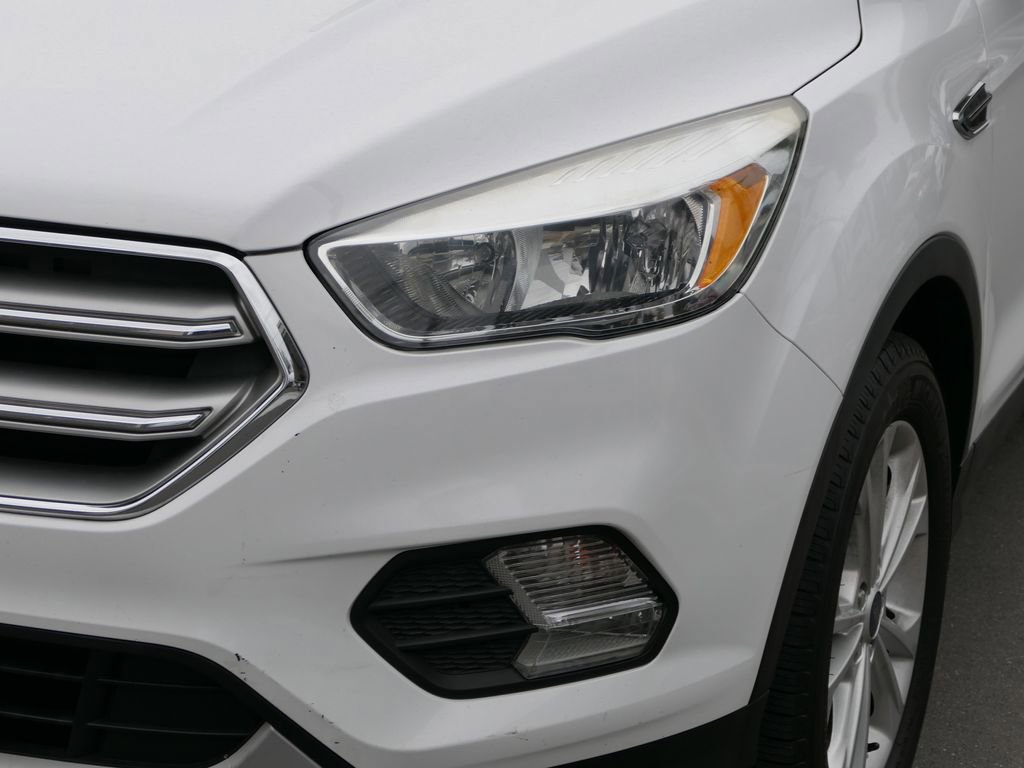 Used 2017 Ford Escape SE image 10