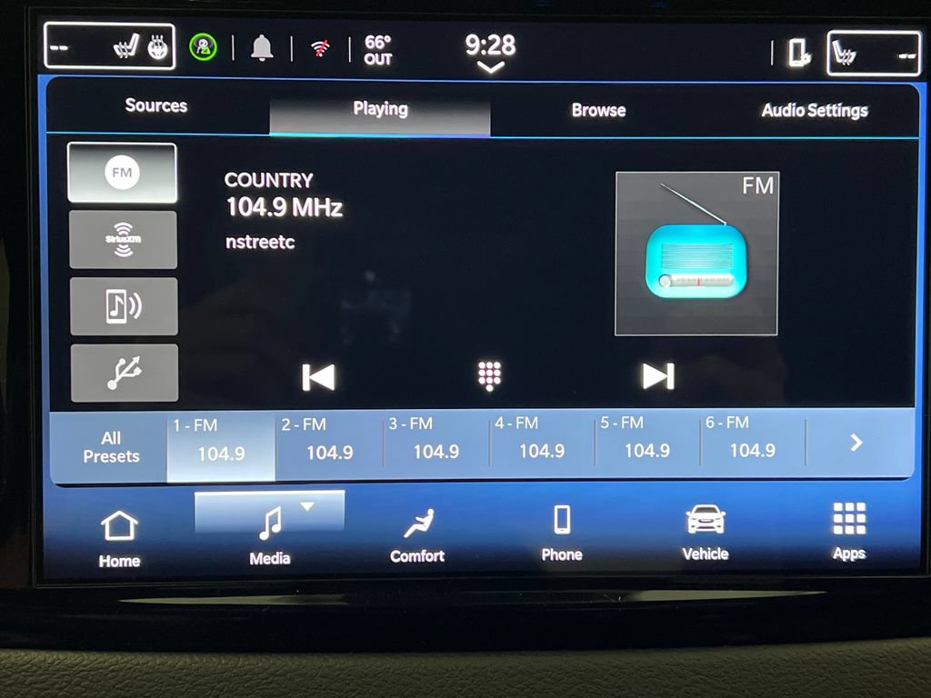 Used 2025 Chrysler Pacifica Select FWD image 64
