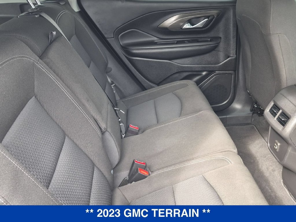 Used 2023 GMC Terrain SLE w/ Driver Convenience Package AWD/4WD image 30