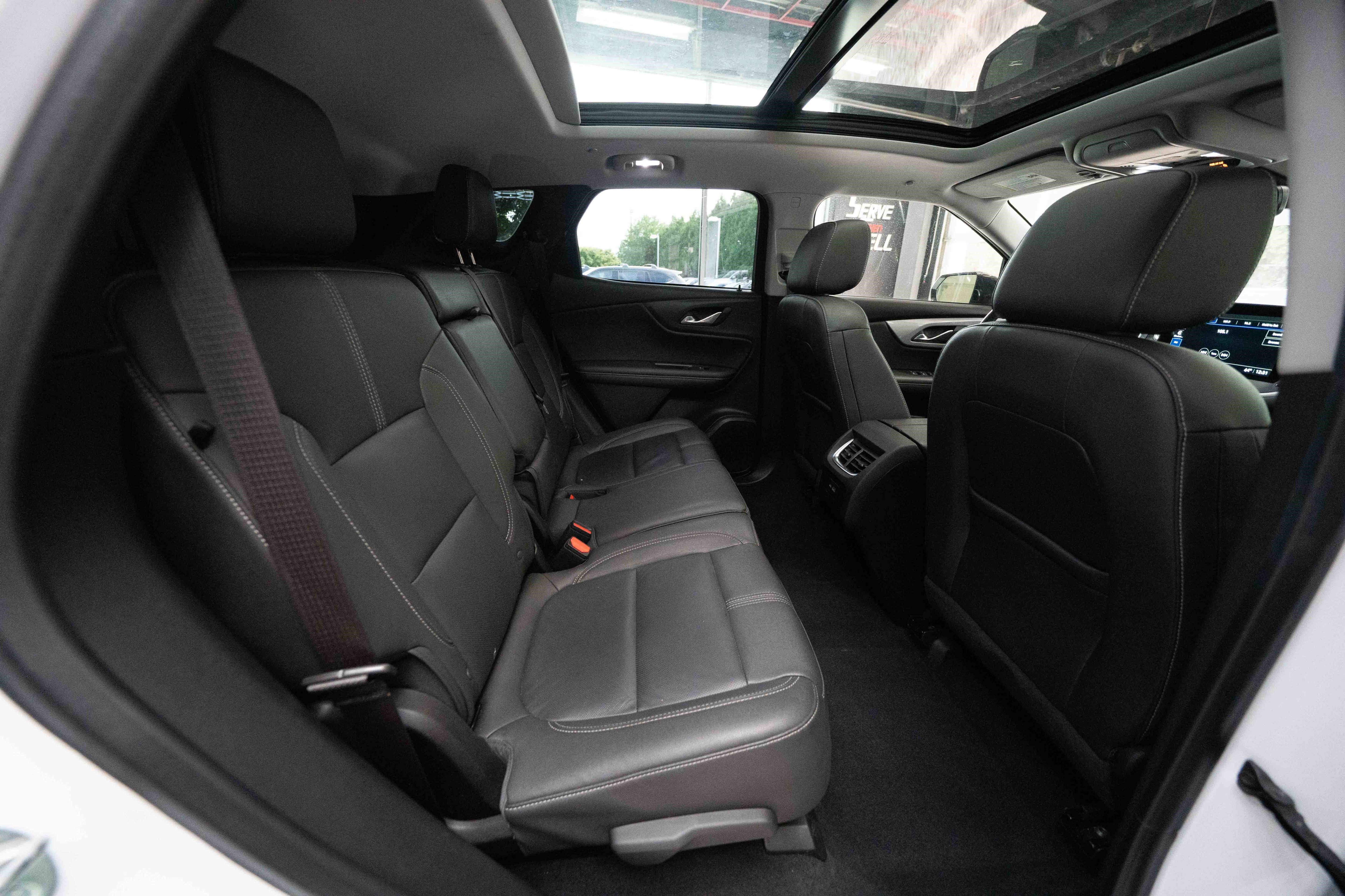 Used 2023 Chevrolet Blazer LT AWD/4WD image 25