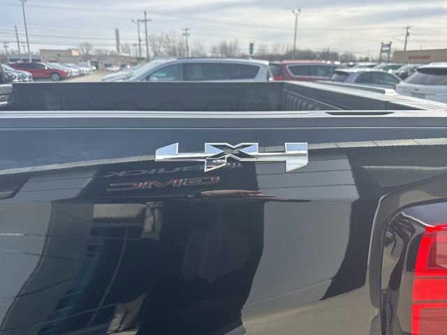 New 2026 GMC Sierra 1500 SLT image 7