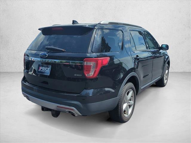 Used 2016 Ford Explorer XLT w/ Equipment Group 202A AWD/4WD image 5