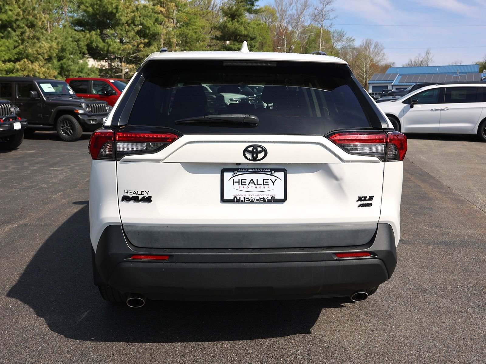 Used 2019 Toyota RAV4 XLE Premium w/ Cold Weather Package image 6
