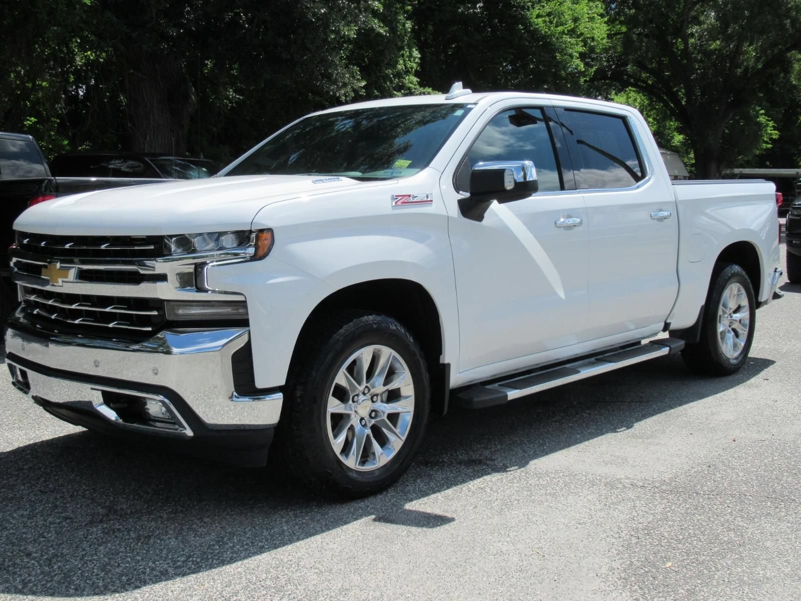 Used 2021 Chevrolet Silverado 1500 LTZ AWD/4WD image 3