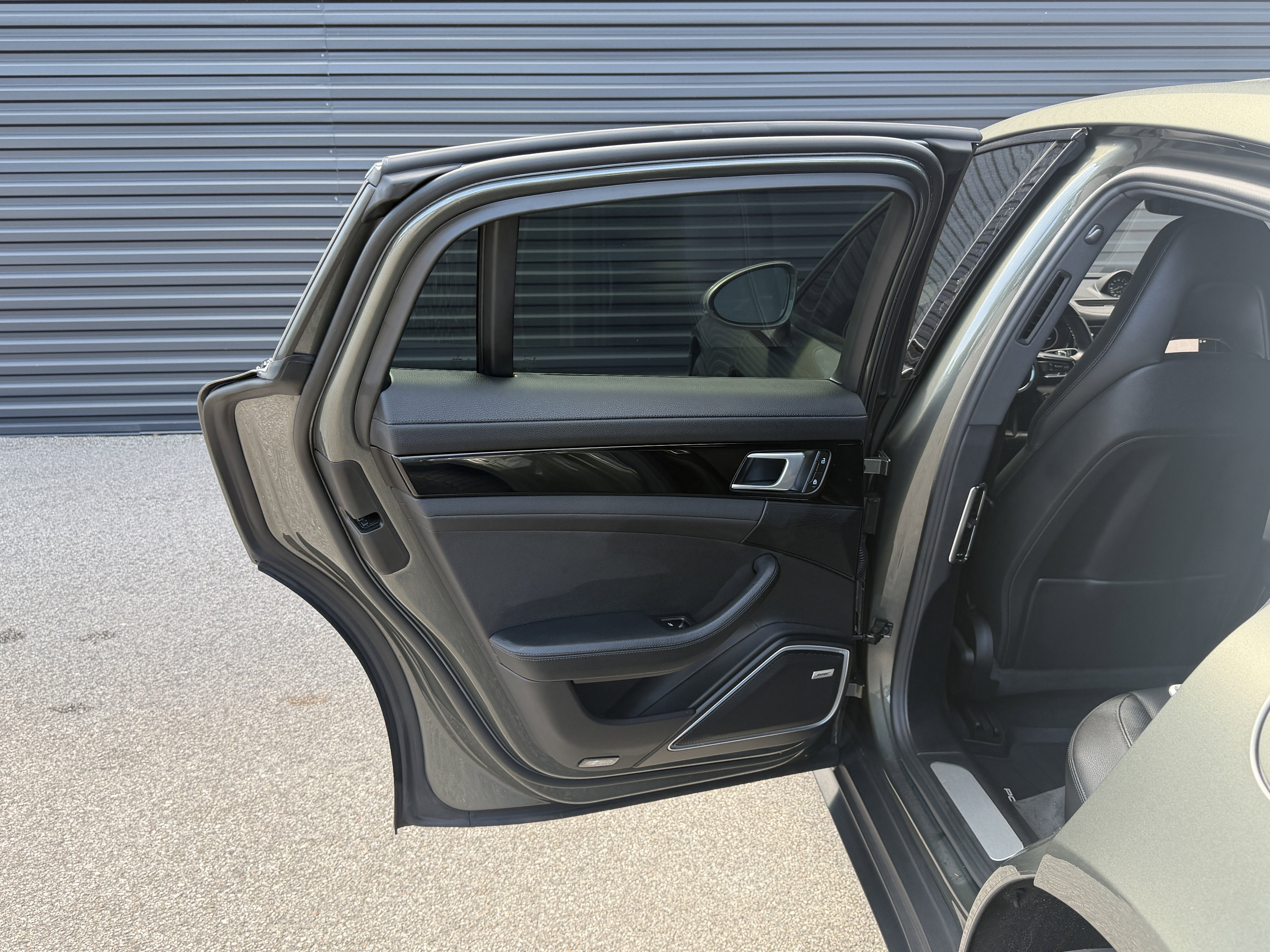 Certified 2022 Porsche Panamera 4S image 22