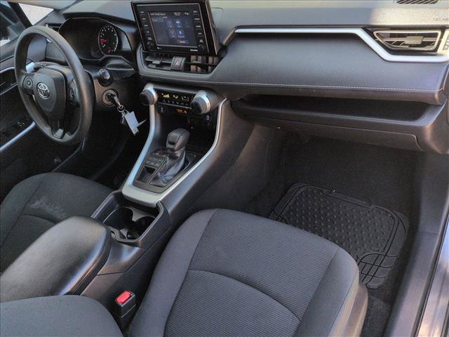 Used 2021 Toyota RAV4 LE AWD/4WD image 26