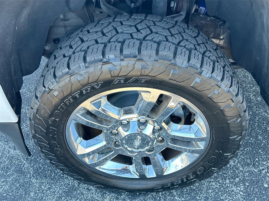 Used 2019 Chevrolet Silverado 2500 High Country w/ Duramax Plus Package image 30