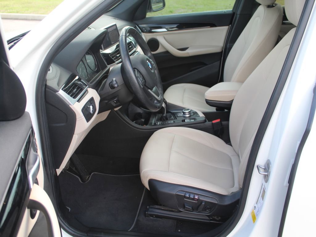 Used 2021 BMW X1 sDrive28i w/ Convenience Package image 3