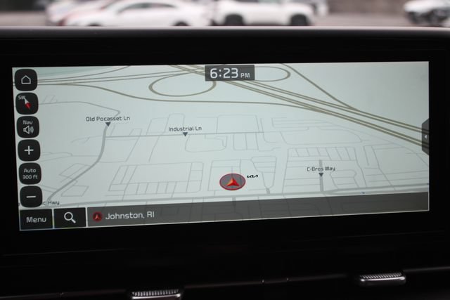 Used 2024 Kia Carnival EX FWD image 6