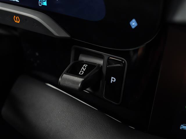 Used 2025 Porsche Taycan 4 Cross Turismo image 22