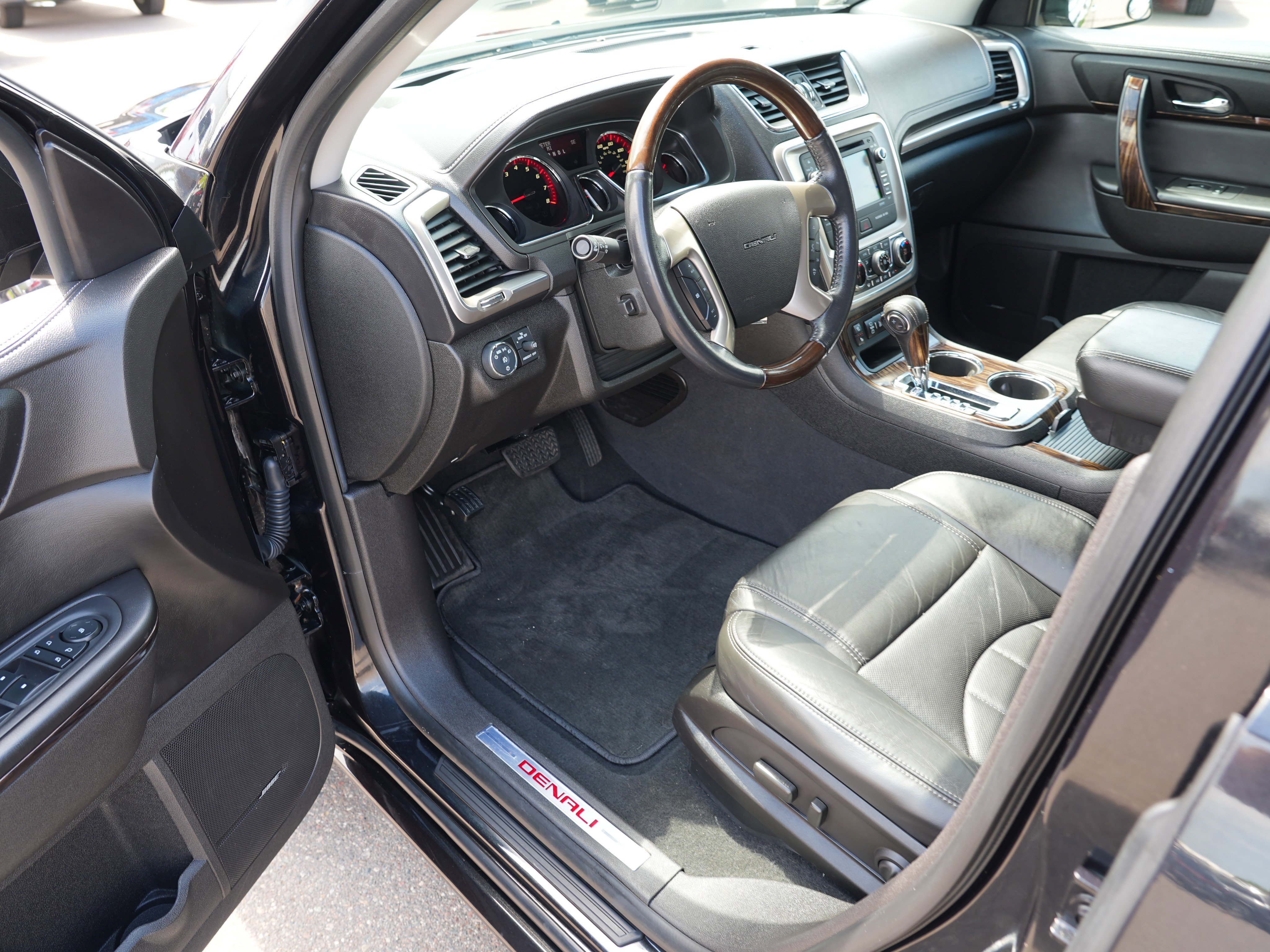 Used 2013 GMC Acadia Denali AWD/4WD image 13