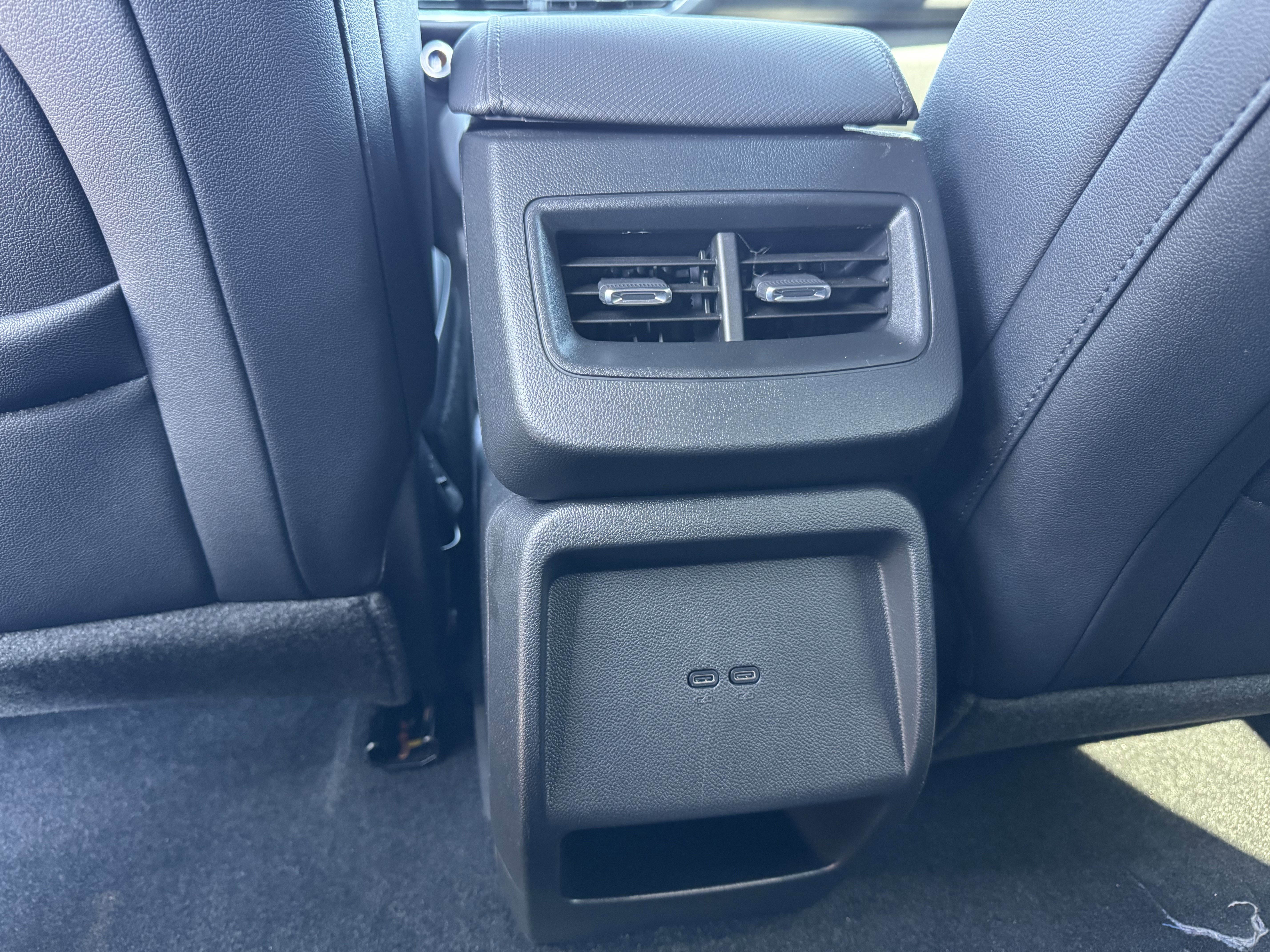 Used 2025 Chevrolet Equinox EV LT FWD image 31