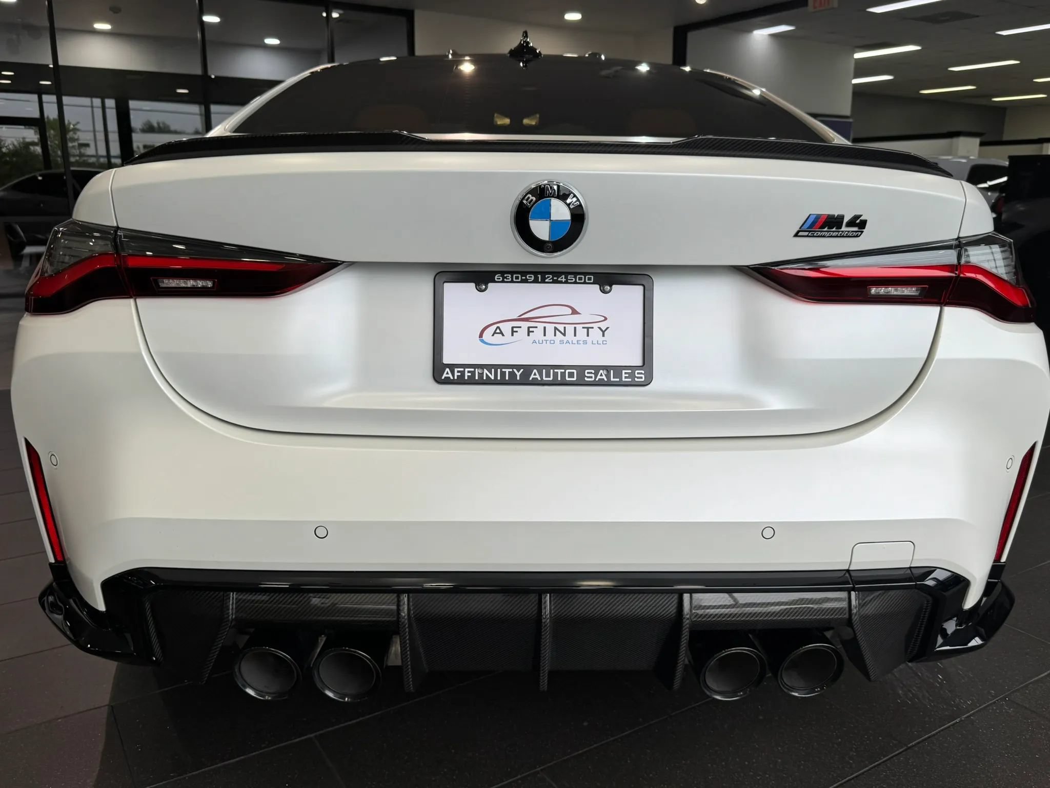 Used 2021 BMW M4 Competition w/ M Carbon Exterior Package RWD image 13